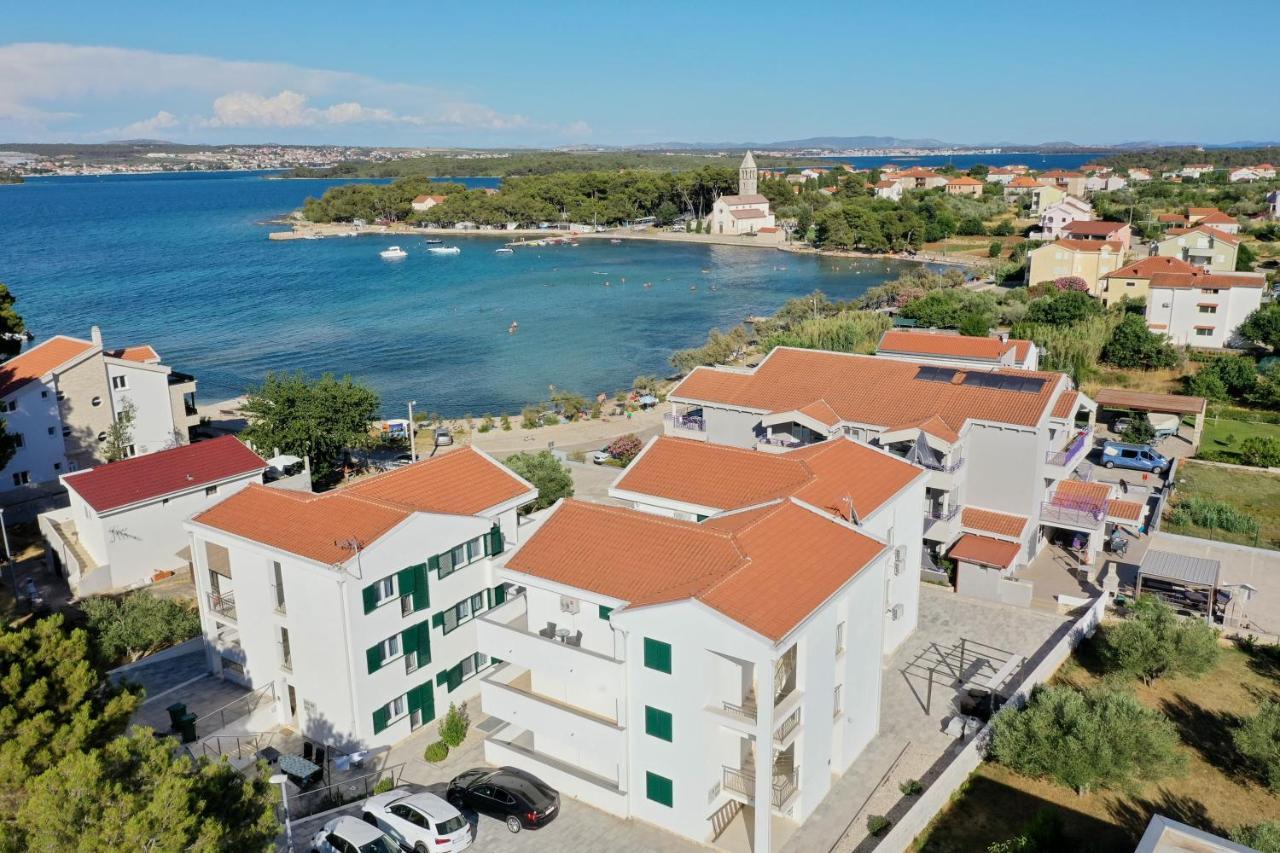 Apartmani Bella Luce Pašman Exterior foto